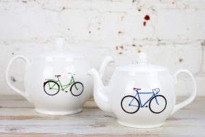 yellowstone-4-cup-bicycle-teapot
