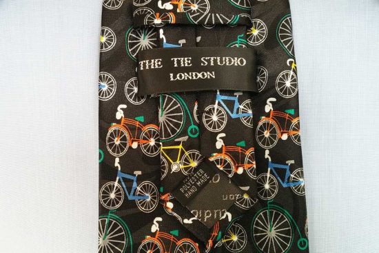 black-multi-bicycle-tie