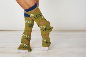 mens-bamboo-bicycle-socks-olive