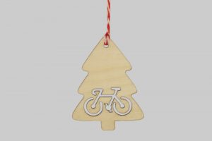 wooden-tree-christmas-bicycle-decorations